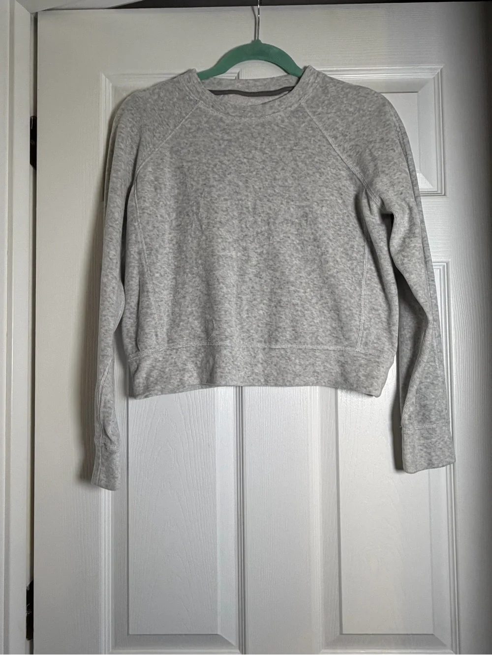 Lululemon Heather Gray Long Sleeve Pullover XS